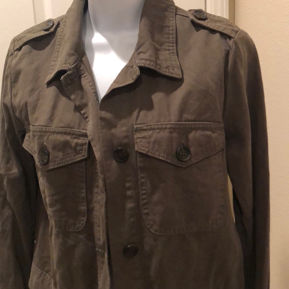 🚫SOLD🚫Forever 21 new casual jacket in olive - Picture 2 of 5